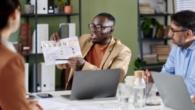 Observabilidade sem mistério: como logs, métricas e traces trabalham juntos para simplificar decisões e evitar dores de cabeça — por Sérgio Bento De Araújo.